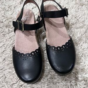 dansko clogs
